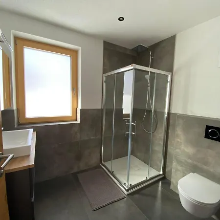 Moser Apartment *